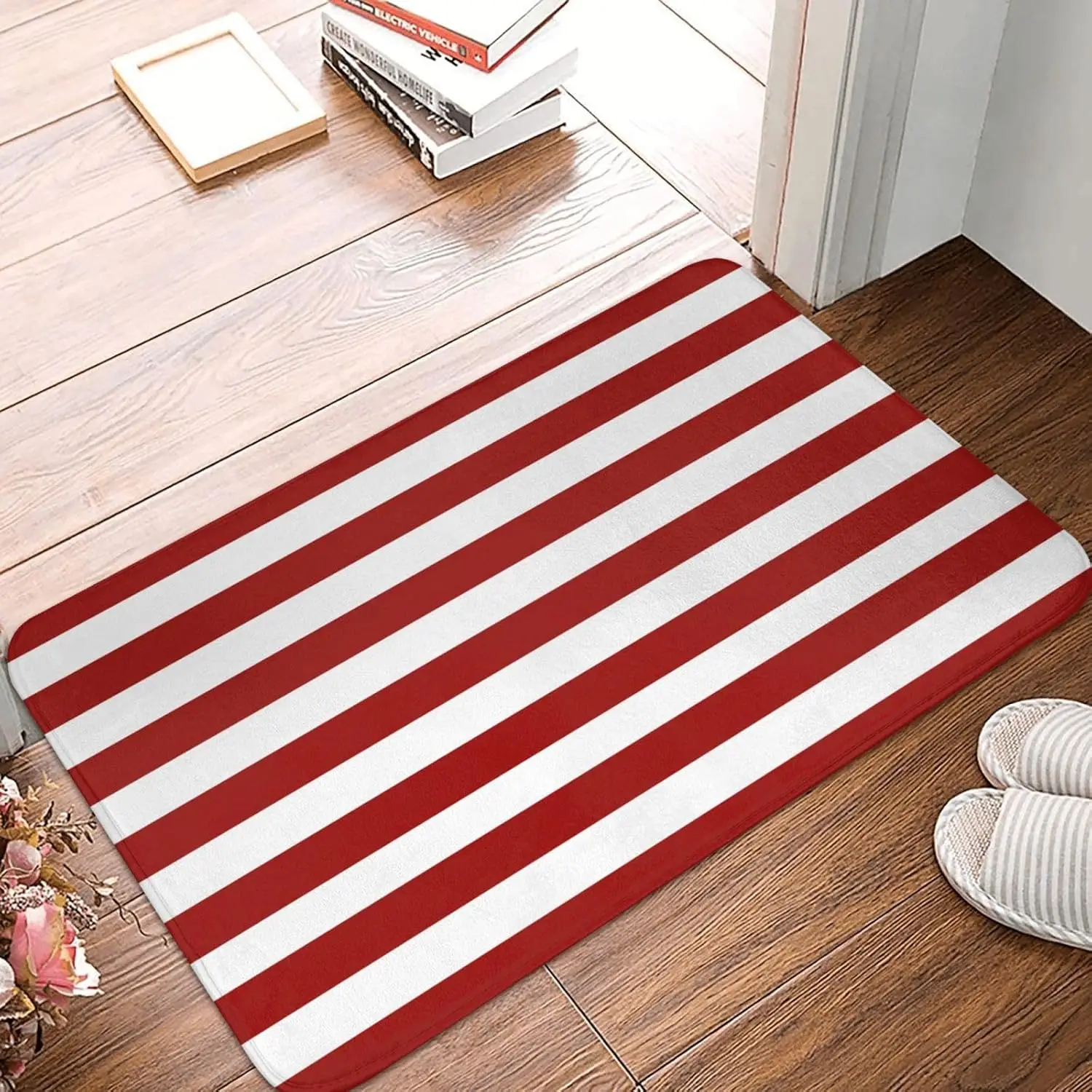Tapis de bain blanc et rouge rayé
